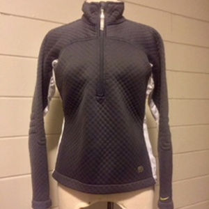 Small Nike Sphere Thermal 1/2 Zip Pullover Jacket